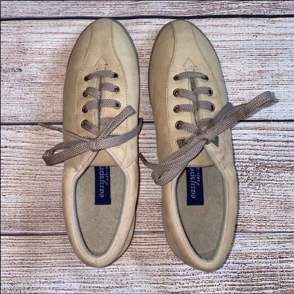 EasySpirit Spirit Level 1 Walking Sneaker (9 3A/5A) - Picture 2 of 9